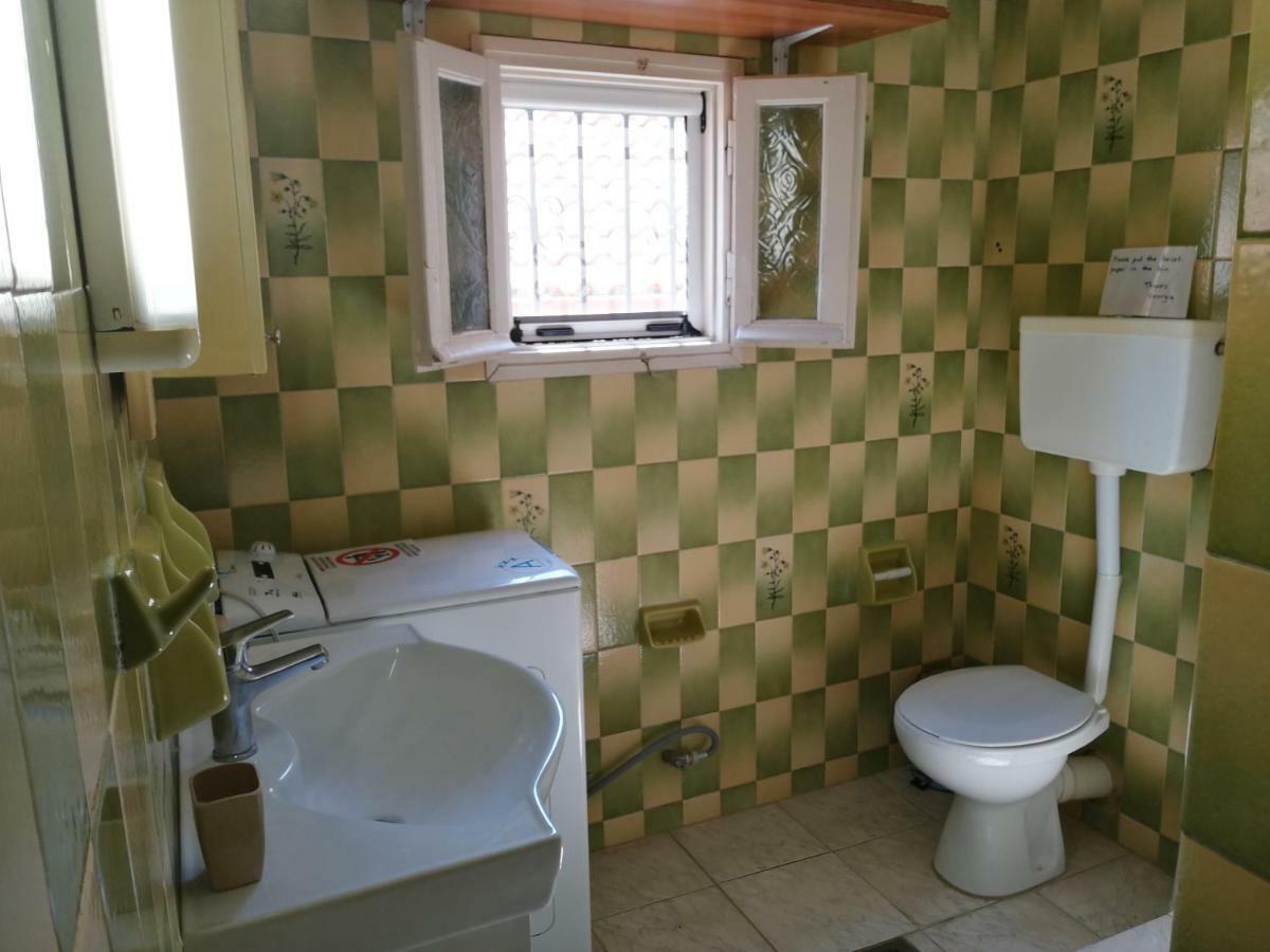 Rodomelo House With Terrace - 4 Bedrooms Leonidio Exterior photo