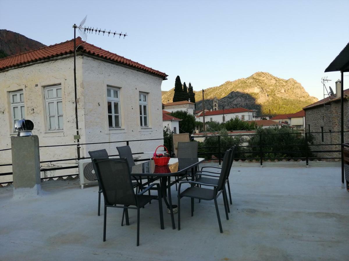 Rodomelo House With Terrace - 4 Bedrooms Leonidio Exterior photo